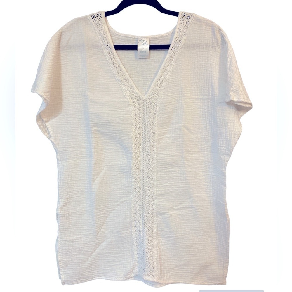 Kona Sol blouse top shirt white waffle fabric embroidered front center Sz S G-16